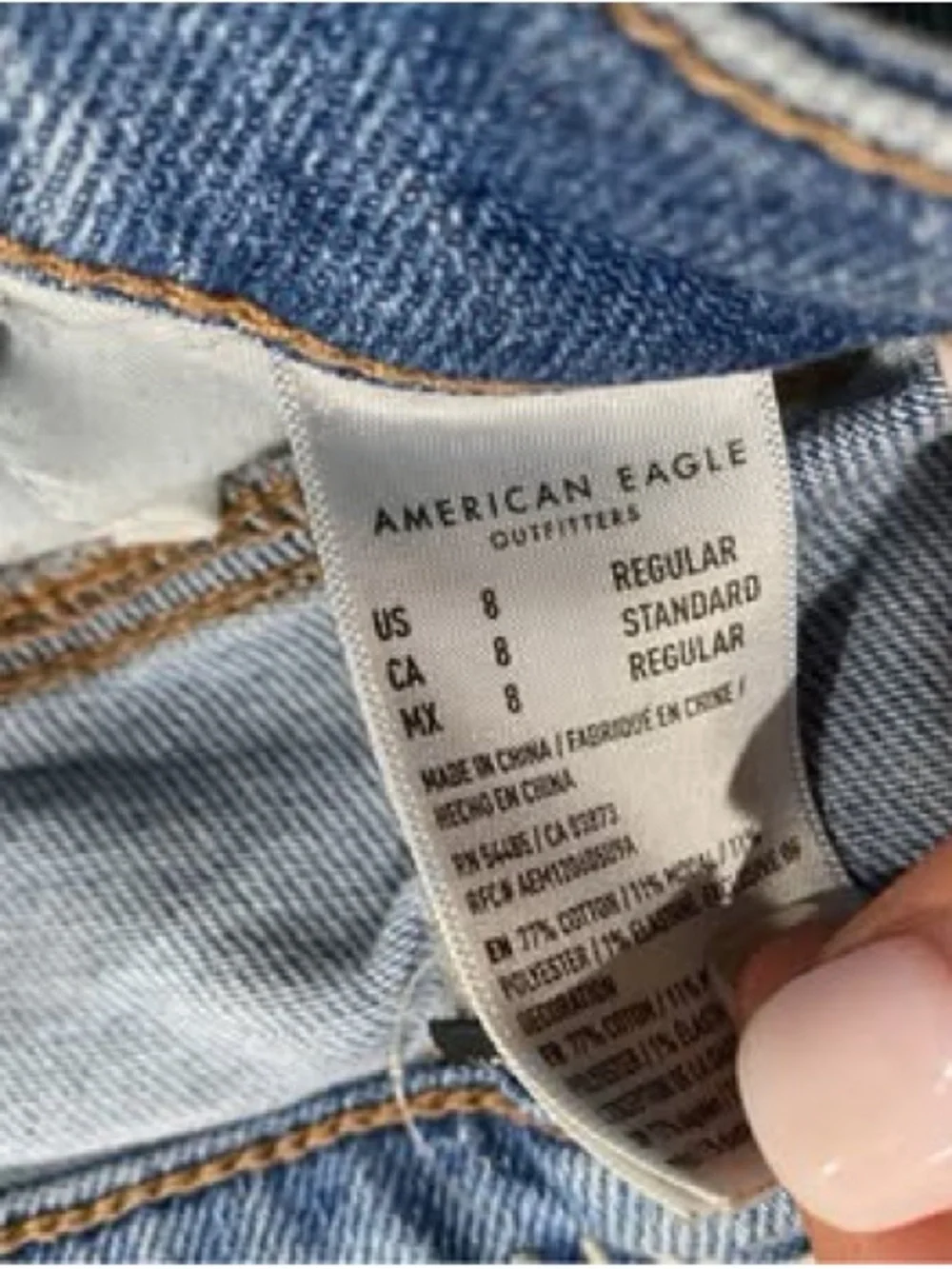 American Eagle Outfitters Light Blue Ripped Skinny Jeans Size 8 - Picture 5 of 5